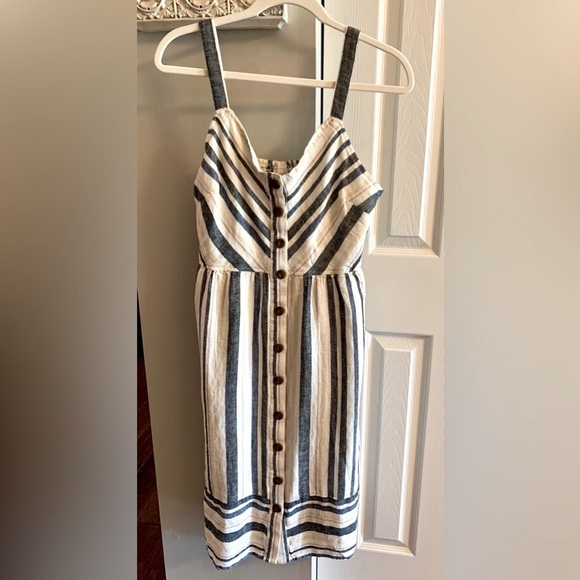 NWT Universal Thread Blue and White Striped Dress - Picture 1 of 4